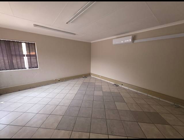 921.50M² BUSINESS TO LET IN SASOLBURG EXT 5